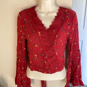 Polly & Esther floral print bell sleeve cropped blouse